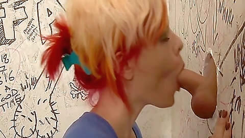 Trans girl has a great body and a hot pussy to fuck